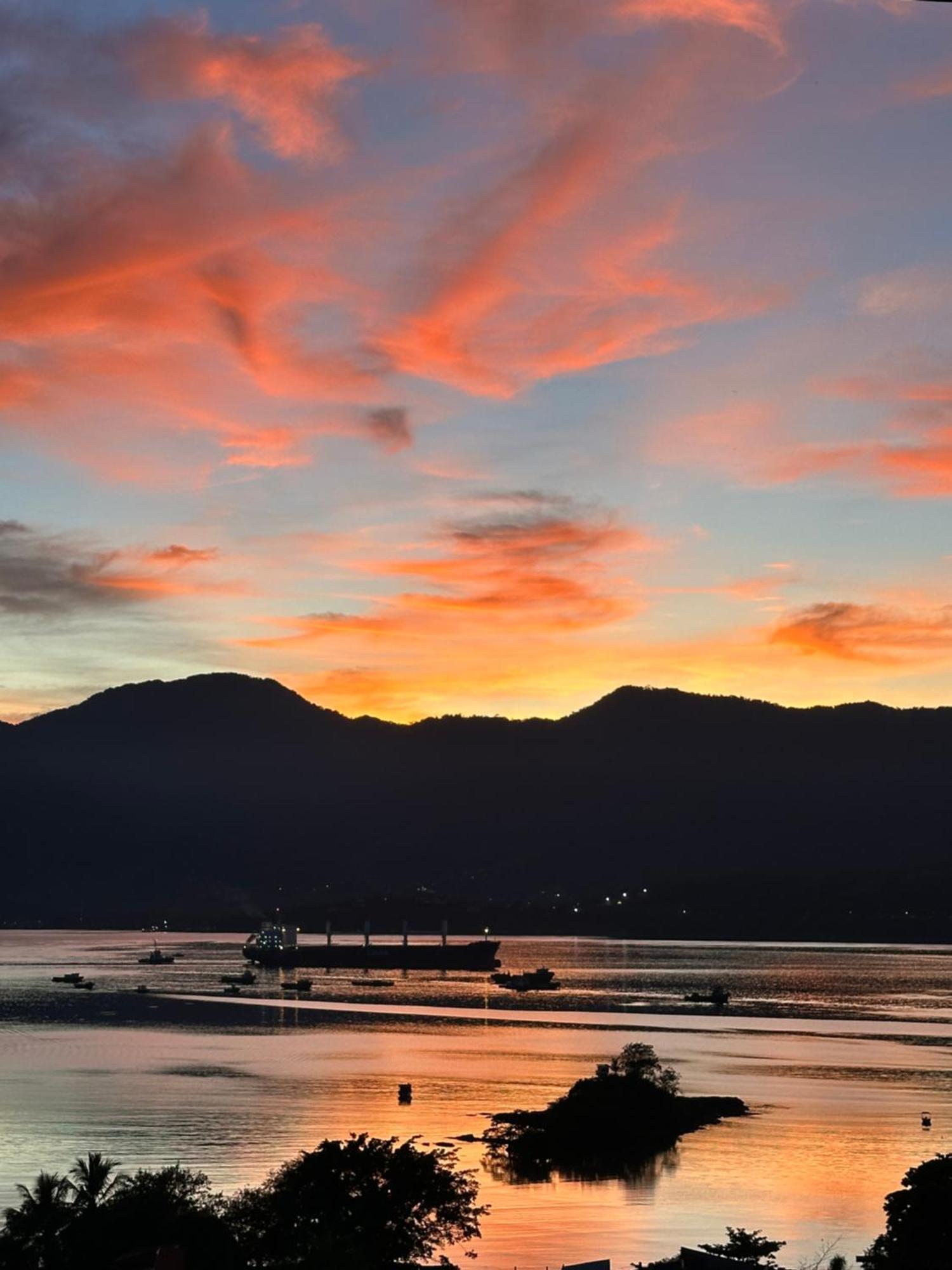 Casa De Praia Com Vista Para O Mar Sao Sebastiao  Zewnętrze zdjęcie